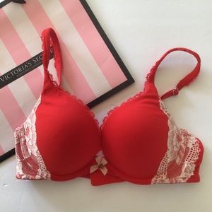 VICTORIAS SECRET BODY BY VICTORIA RED PUSH…